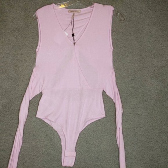 BCBGeneration Womens Bodysuit Pink Sleeveless V Neck Stretch Keyhole Tie XS New - Picture 1 of 9